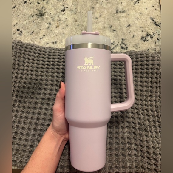 Stanley OG Orchid 40oz - Picture 4 of 6